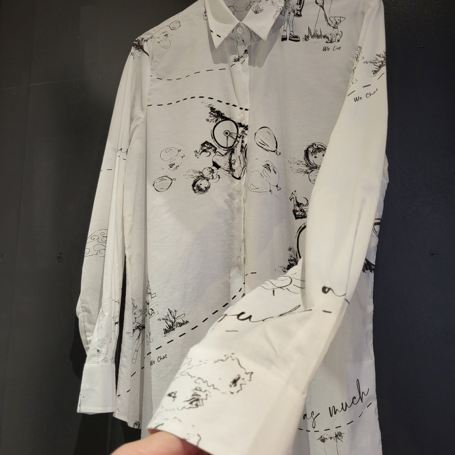 Camicia donna tessuto di design “We Live ” in bianco