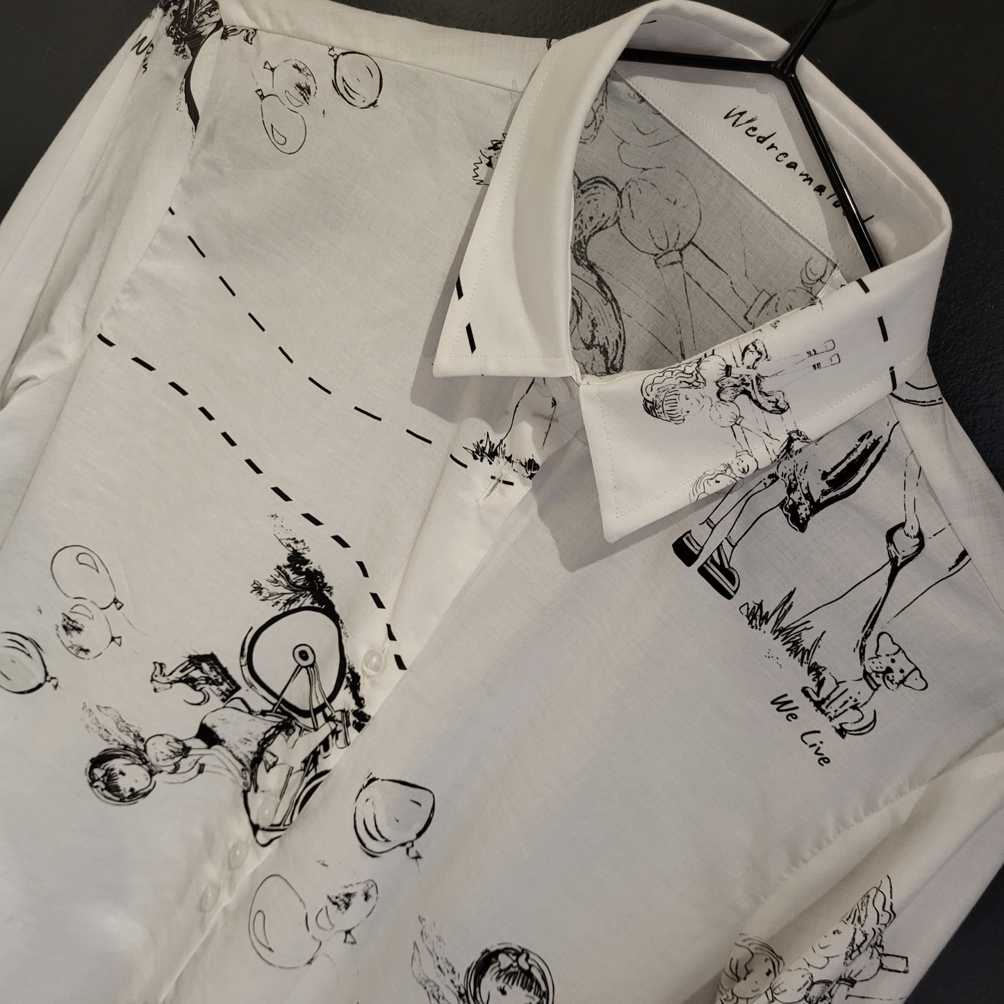 Camicia donna tessuto di design “We Live ” in bianco