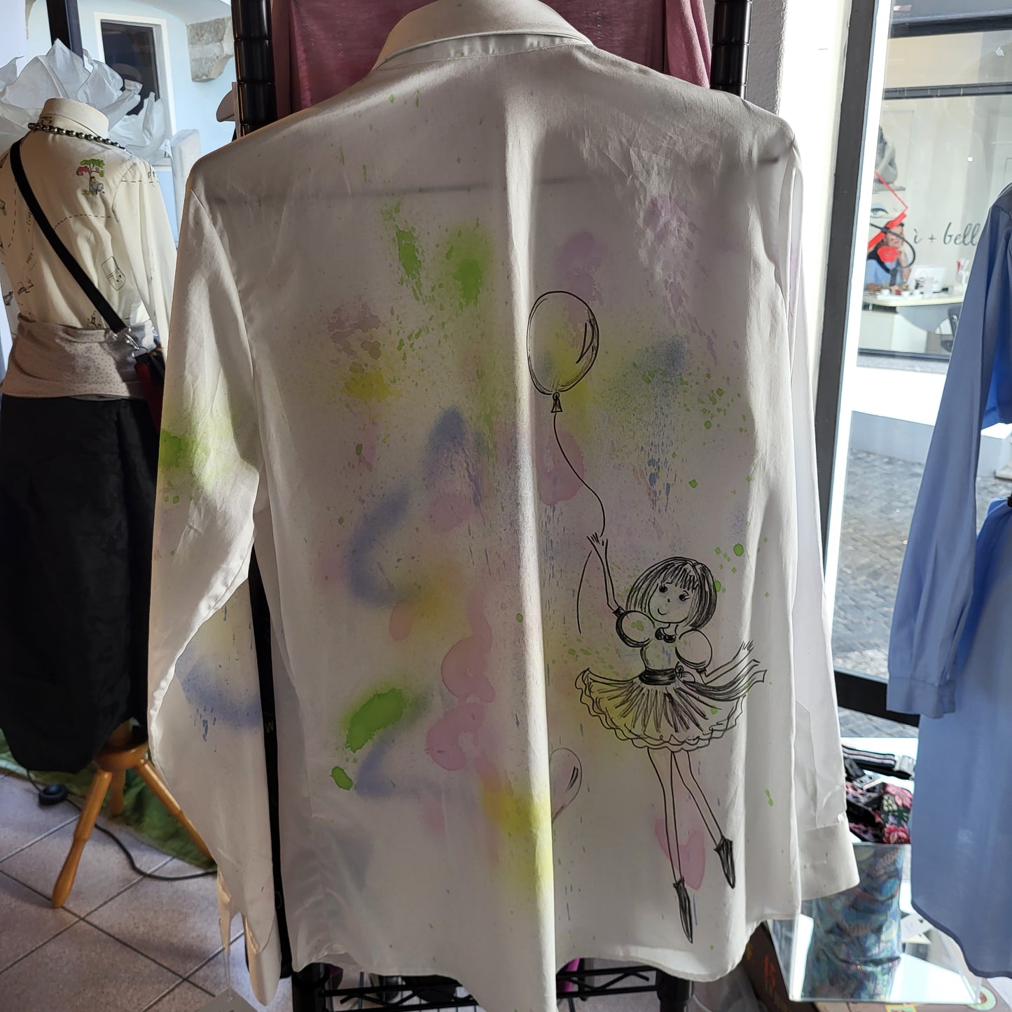 Camicia donna disegnata a mano “Dream"