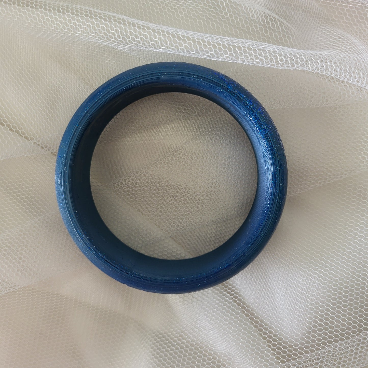 Bracciale rigido "Frase Farfalla" in filamento PLA metal blu - Rifinito con resina e brillantini